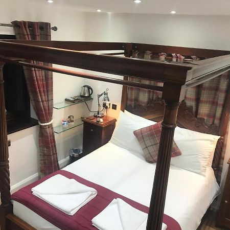 Hot Tub Hide Away Near Alton Towers Staffordshire Hotel Cheddleton Bagian luar foto