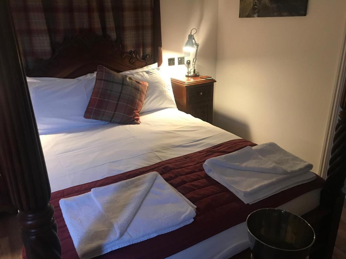 Hot Tub Hide Away Near Alton Towers Staffordshire Hotel Cheddleton Bagian luar foto