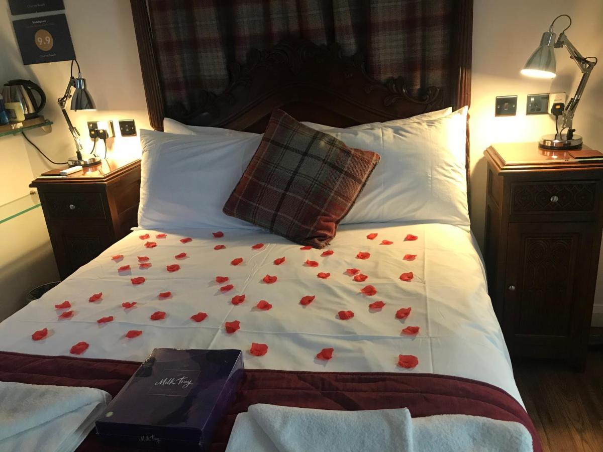 Hot Tub Hide Away Near Alton Towers Staffordshire Hotel Cheddleton Bagian luar foto