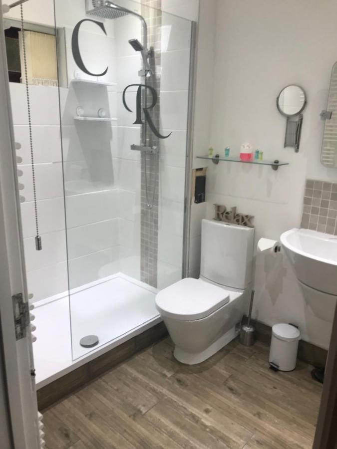 Hot Tub Hide Away Near Alton Towers Staffordshire Hotel Cheddleton Bagian luar foto