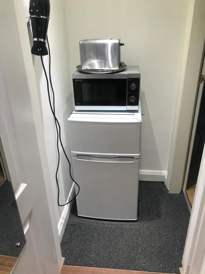 Hot Tub Hide Away Near Alton Towers Staffordshire Hotel Cheddleton Bagian luar foto
