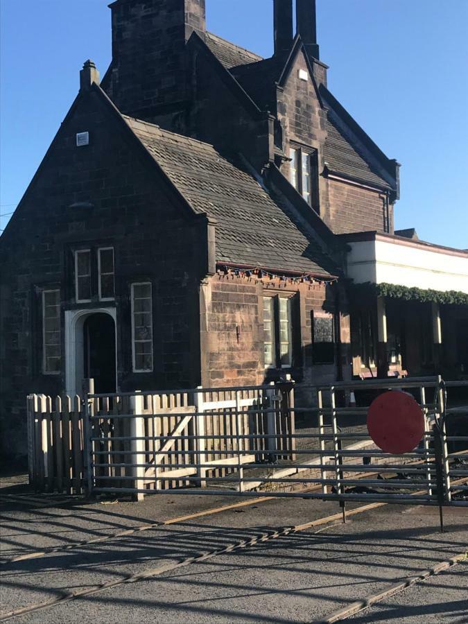 Hot Tub Hide Away Near Alton Towers Staffordshire Hotel Cheddleton Bagian luar foto
